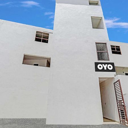 Super Hotel O Easy Stay Inn Лакхнау Экстерьер фото