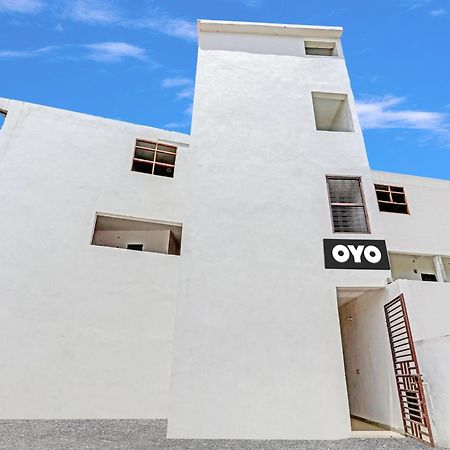 Super Hotel O Easy Stay Inn Лакхнау Экстерьер фото