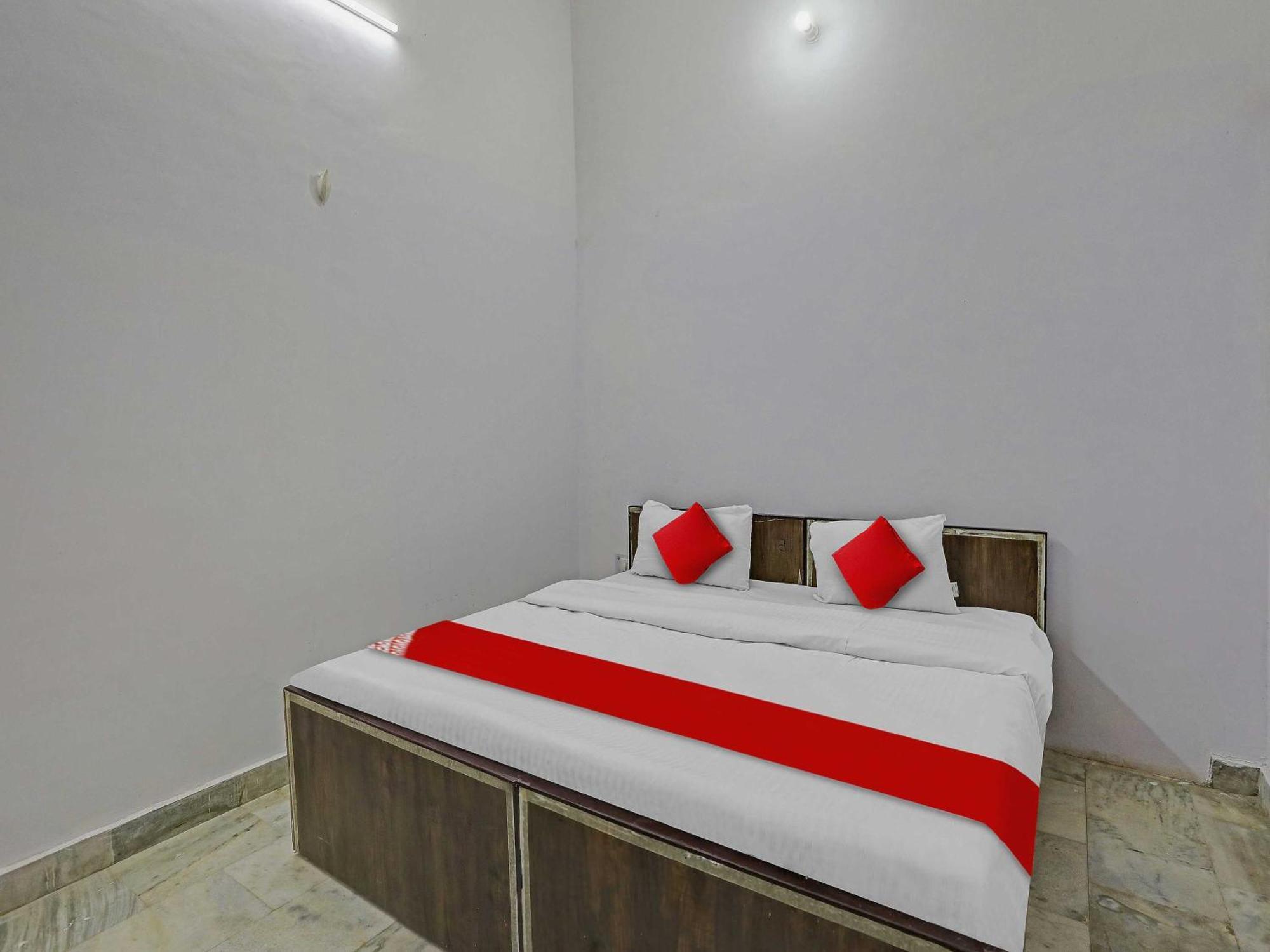 Super Hotel O Easy Stay Inn Лакхнау Экстерьер фото