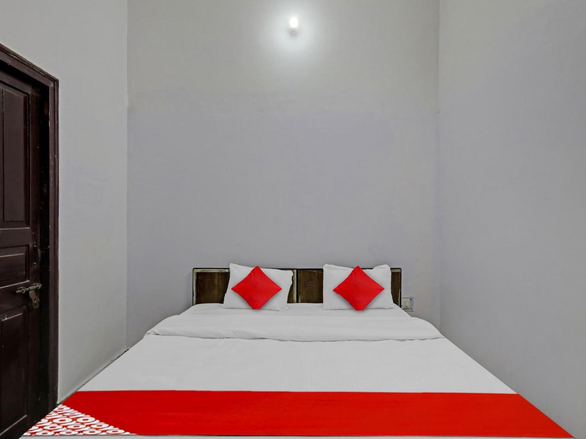 Super Hotel O Easy Stay Inn Лакхнау Экстерьер фото